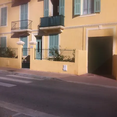 Lägenhet La Maison Au Soleil