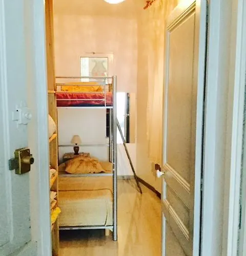 La Maison Au Soleil Апартаменти Мантон